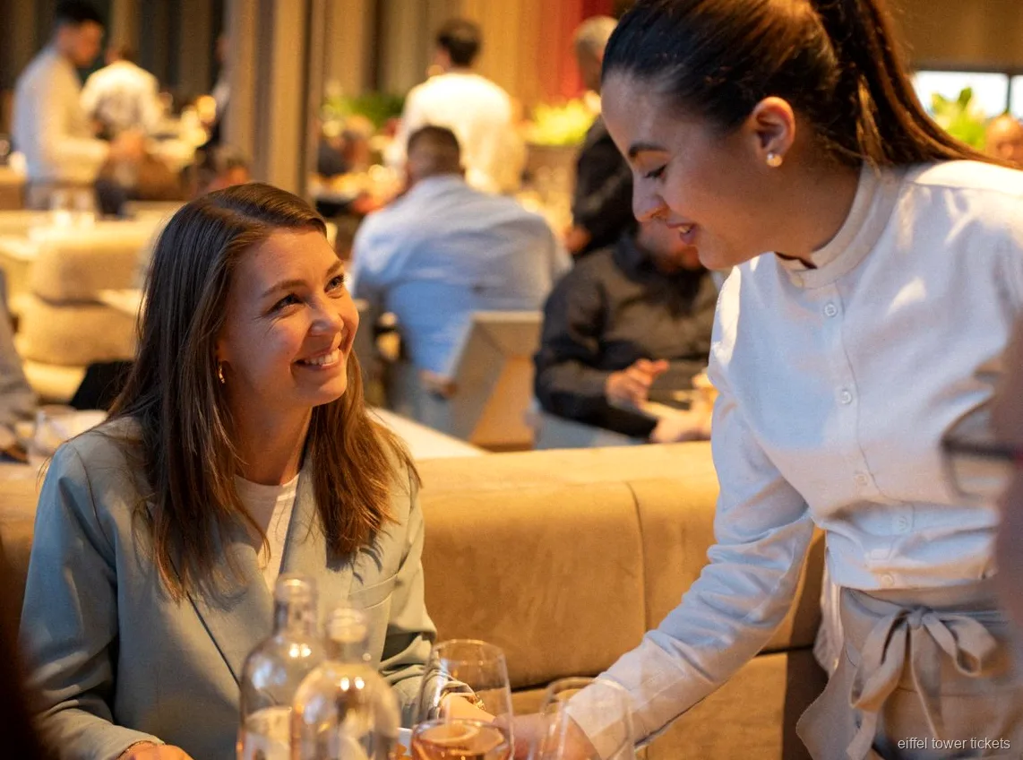 Eiffel Tower dinner experience in the Coeur Brasserie area