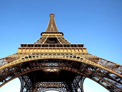 Eyfel Kulesi 2. katından Paris manzarası